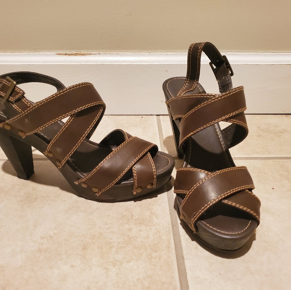 Unionbay Brown Sandals